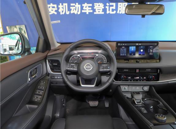 奇骏 2021款 VC-Turbo 300 CVT 4WD豪华版 中控类   驾驶位
