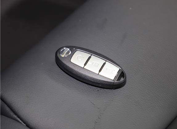 奇骏 2021款 VC-Turbo 300 CVT 4WD豪华版 其他细节类   钥匙