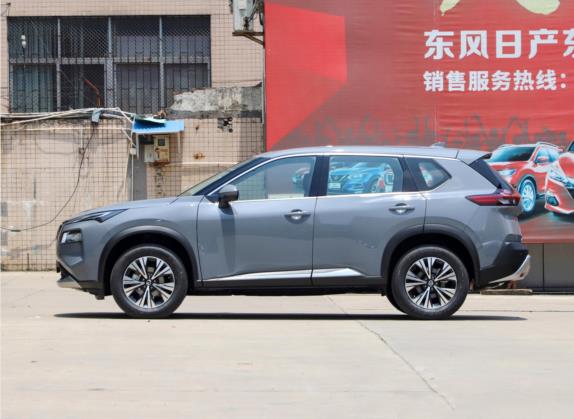 奇骏 2021款 VC-Turbo 300 CVT 4WD豪华版 外观   正侧