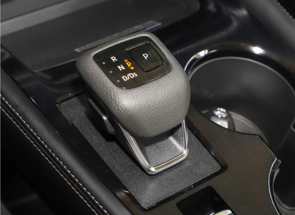 奇骏 2021款 VC-Turbo 300 CVT 4WD豪华版 中控类   挡把