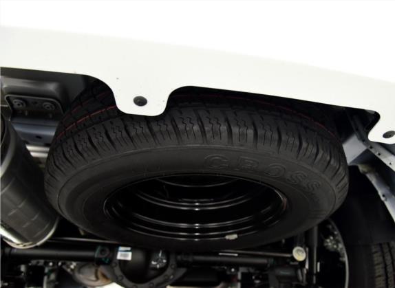 上汽大通MAXUS G10 2015款 2.0T 自动纪念版 其他细节类   备胎
