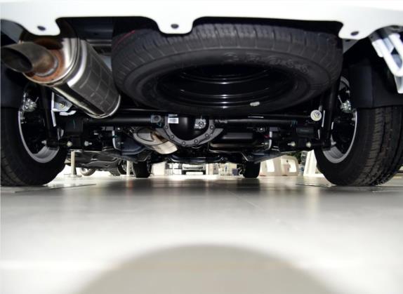 上汽大通MAXUS G10 2015款 2.0T 自动纪念版 其他细节类   后悬架