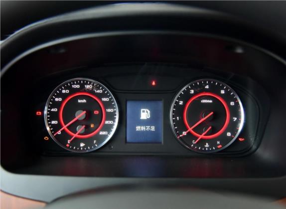 上汽大通MAXUS G10 2015款 2.0T 自动纪念版 中控类   仪表盘