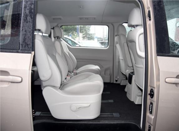 上汽大通MAXUS G10 2015款 2.4L 手动纪念版 车厢座椅   后排空间