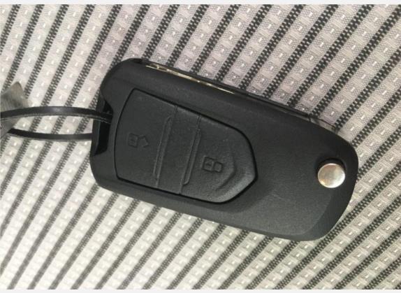 上汽大通MAXUS G10 2016款 2.0T 手动精英版 其他细节类   钥匙