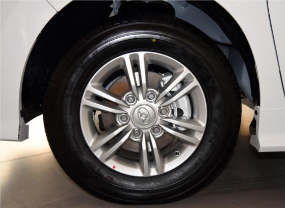 上汽大通MAXUS G10 2016款 2.0T 自动行政版 其他细节类   前轮