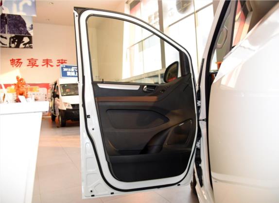 上汽大通MAXUS G10 2016款 2.0T 自动行政版 车厢座椅   前门板