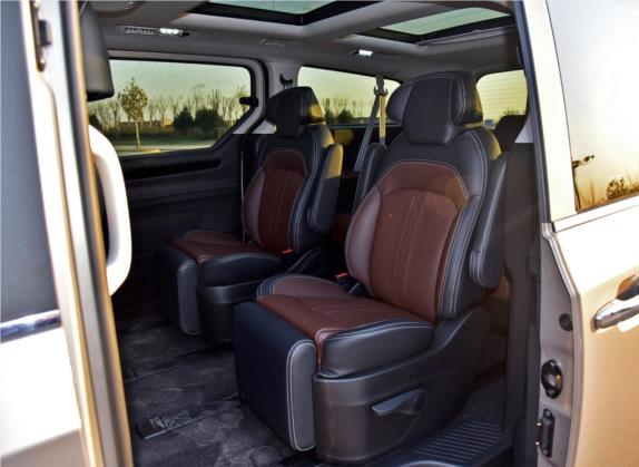 上汽大通MAXUS G10 2018款 PLUS 1.9T 自动豪华行政版 柴油 车厢座椅   后排空间