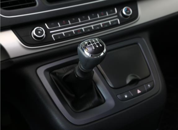 上汽大通MAXUS G10 2019款 改款 PLUS 1.9T 手动智享版 柴油 国V 中控类   挡把