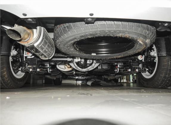 上汽大通MAXUS G10 2021款 2.0T 手动精英版 柴油 7座 其他细节类   后悬架