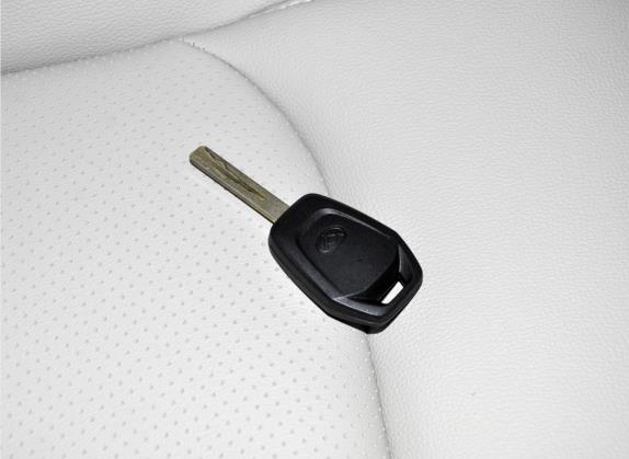 上汽大通MAXUS G10 2021款 2.0T 手动精英版 柴油 8座 其他细节类   钥匙