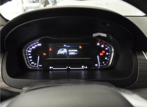 上汽大通MAXUS G10 2021款 2.0T 手动精英版 柴油 8座 中控类   仪表盘