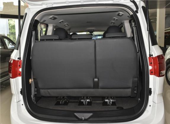 上汽大通MAXUS G10 2021款 2.0T 手动精英版 柴油 9座 车厢座椅   后备厢