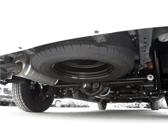 上汽大通MAXUS G10 2023款 2.0L 手动多功能版 汽油 7座 其他细节类   备胎