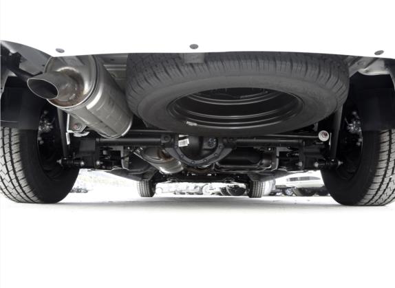 上汽大通MAXUS G10 2023款 2.0L 手动多功能版 汽油 7座 其他细节类   后悬架