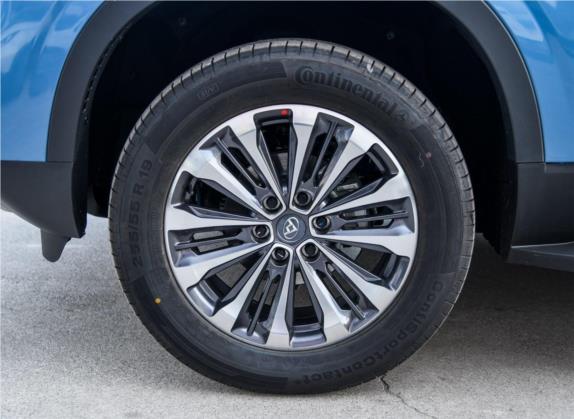 上汽大通MAXUS D90 2017款 2.0T 手动两驱 火星 其他细节类   前轮