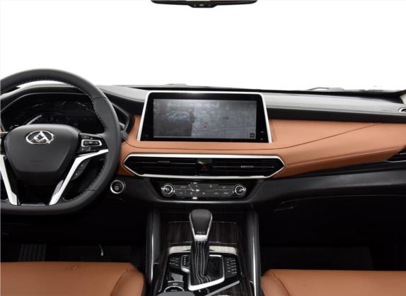 上汽大通MAXUS D90 2017款 2.0T 自动四驱 北极星 中控类   中控台