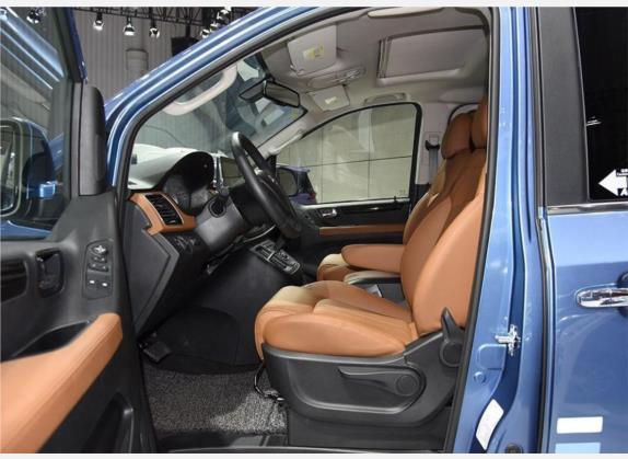 上汽大通MAXUS EG10 2019款 纯电动旗舰版 车厢座椅   前排空间