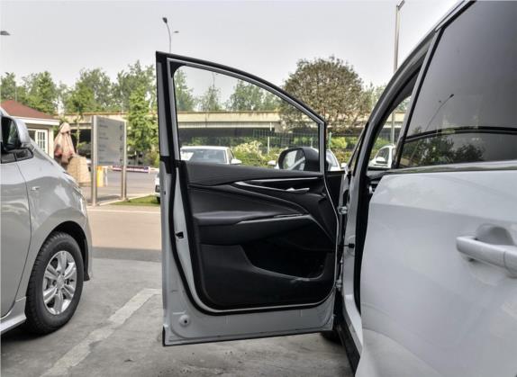 上汽大通MAXUS G50 2019款 1.5T 自动豪华版 国V 车厢座椅   前门板