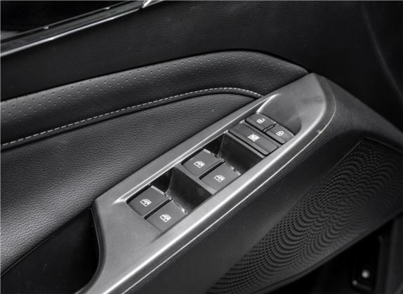 上汽大通MAXUS G50 2019款 1.5T 自动豪华版 国V 车厢座椅   门窗控制