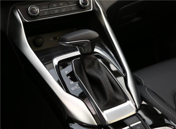 上汽大通MAXUS G50 2019款 1.5T 自动豪华版 国VI 中控类   挡把