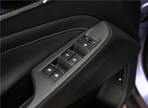 上汽大通MAXUS G50 2019款 1.5T 自动豪华版 国VI 车厢座椅   门窗控制