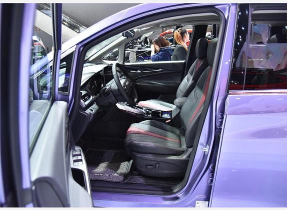 上汽大通MAXUS G50 2019款 1.5T 自动尊享版 国VI 车厢座椅   前排空间