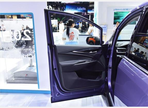 上汽大通MAXUS G50 2019款 1.5T 自动尊享版 国VI 车厢座椅   前门板