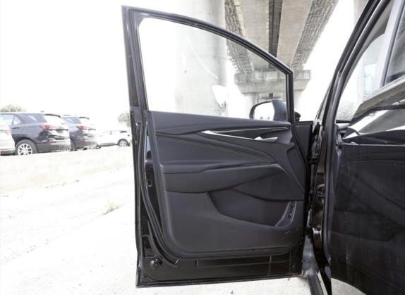 上汽大通MAXUS G50 2020款 1.3T 手动精英版 车厢座椅   前门板