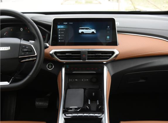 上汽大通MAXUS G50 2021款 PLUS 1.5T 自动智享全配版 中控类   中控台