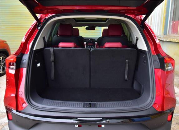 上汽大通MAXUS D60 2019款 1.5T 自动极客全配版 7座 车厢座椅   后备厢