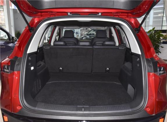 上汽大通MAXUS D60 2019款 1.5T 自动智享版 5座 车厢座椅   后备厢