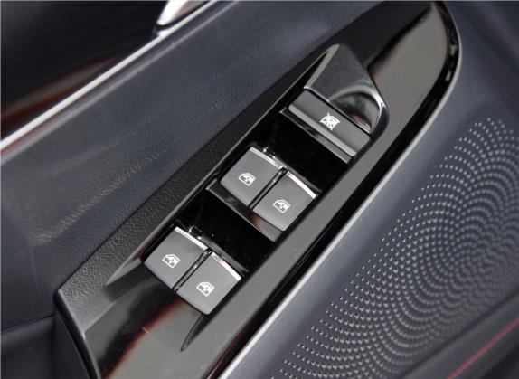 上汽大通MAXUS D60 2019款 1.5T 自动尊享版 5座 车厢座椅   门窗控制