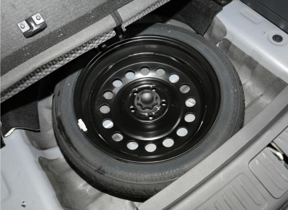 上汽大通MAXUS D60 2019款 1.5T 自动舒享版 7座 其他细节类   备胎