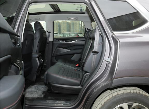 上汽大通MAXUS D60 2019款 1.5T 自动舒享版 7座 车厢座椅   后排空间