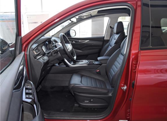 上汽大通MAXUS D60 2020款 1.5T 自动尊贵版 5座 车厢座椅   前排空间