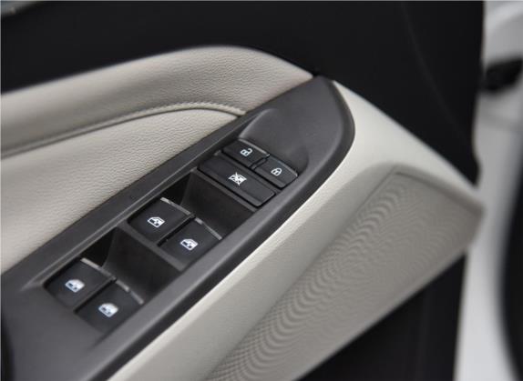 上汽大通MAXUS EUNIQ 5 2019款 舒适版 车厢座椅   门窗控制