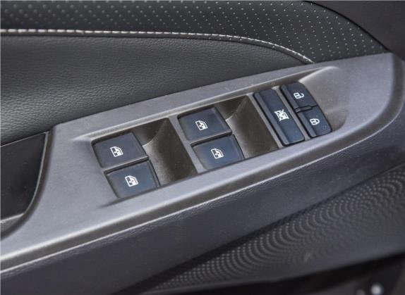 上汽大通MAXUS EUNIQ 5 2020款 1.3T PLUG IN 豪华版 车厢座椅   门窗控制