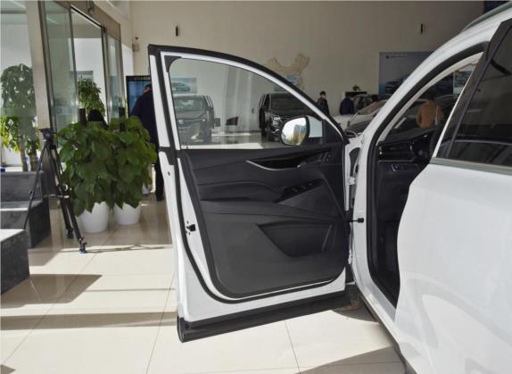 上汽大通MAXUS EUNIQ 6 2020款 MATE 510 车厢座椅   前门板