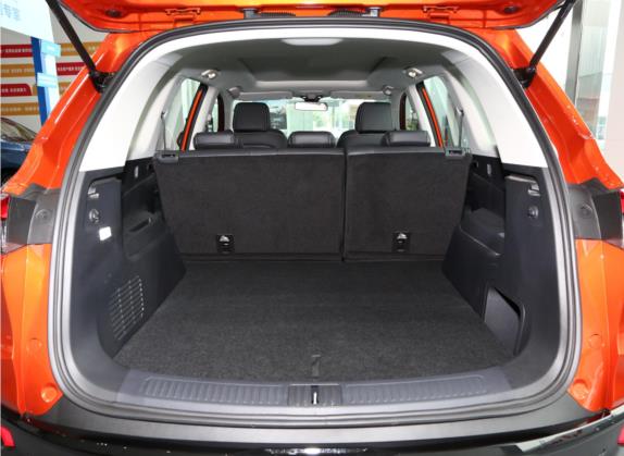 上汽大通MAXUS EUNIQ 6 2021款 1.3T PLUG IN LITE+ 智享版 车厢座椅   后备厢