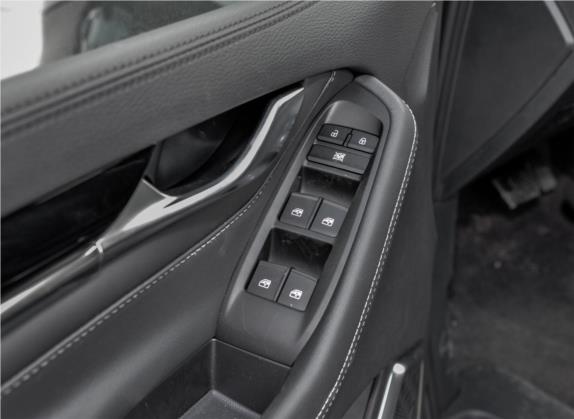 上汽大通MAXUS G20 2020款 2.0T 汽油自动尊享行政版 车厢座椅   门窗控制