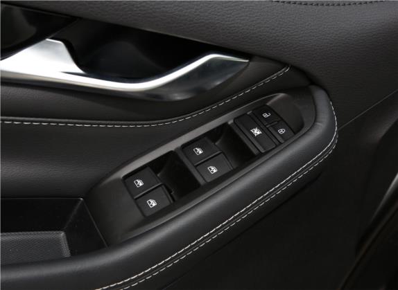 上汽大通MAXUS G20 2020款 2.0T 汽油自动豪华行政版 车厢座椅   门窗控制