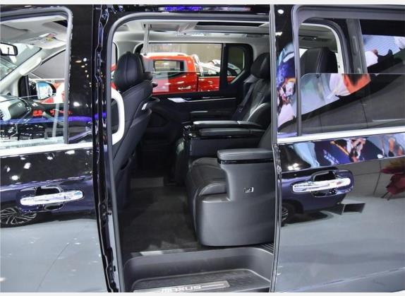 上汽大通MAXUS G20 2020款 2.0T 汽油自动旗舰版 车厢座椅   后排空间