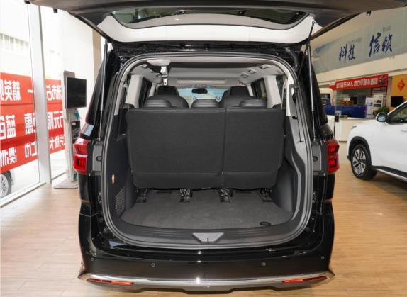 上汽大通MAXUS G20 2020款 2.0T 汽油自动臻选版 车厢座椅   后备厢