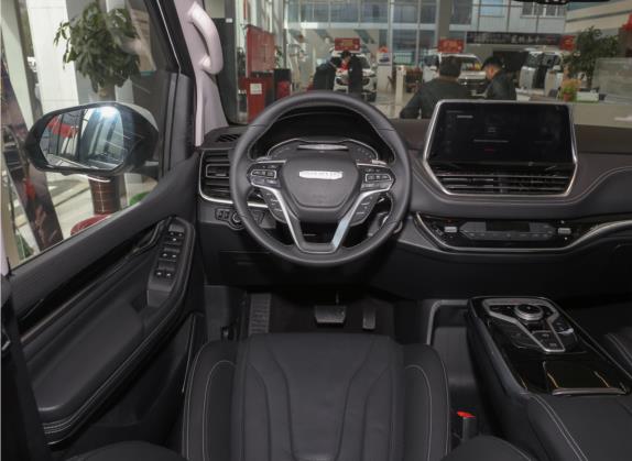 上汽大通MAXUS G20 2021款 PLUS 2.0T 汽油自动尊享行政版 中控类   驾驶位