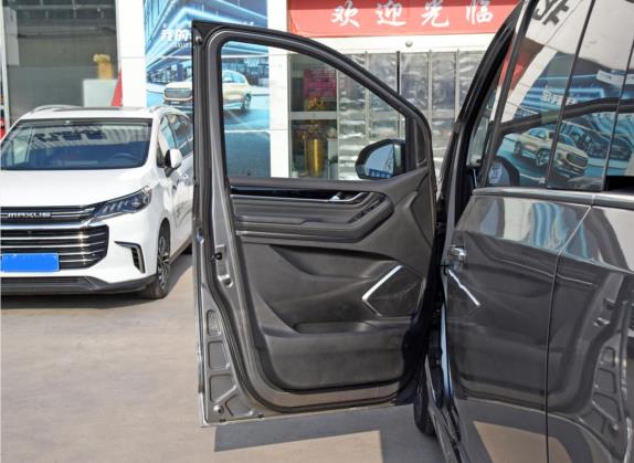 上汽大通MAXUS G20 2021款 PLUS 2.0T 汽油自动豪华行政版 车厢座椅   前门板