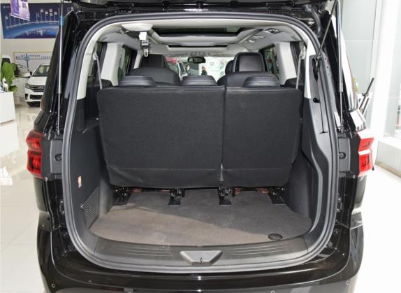 上汽大通MAXUS G20 2021款 PLUS 2.0T 汽油自动智尊版 车厢座椅   后备厢