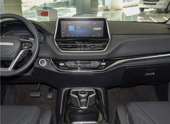 上汽大通MAXUS G20 2021款 改款 PLUS 2.0T 汽油自动豪华版 中控类   中控台