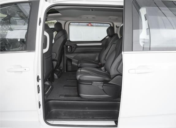 上汽大通MAXUS G20 2023款 ES 2.0T 汽油自动超值版 车厢座椅   后排空间