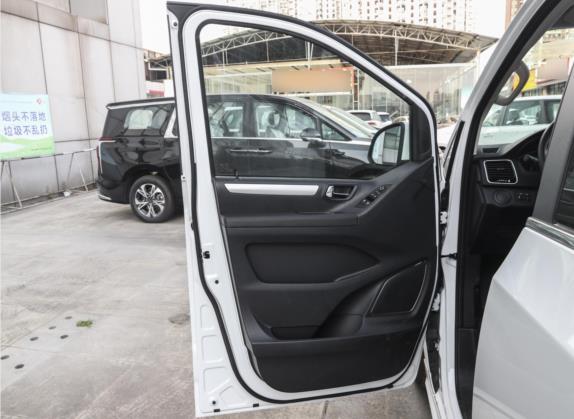 上汽大通MAXUS G20 2023款 ES 2.0T 柴油手动超值营运版 车厢座椅   前门板